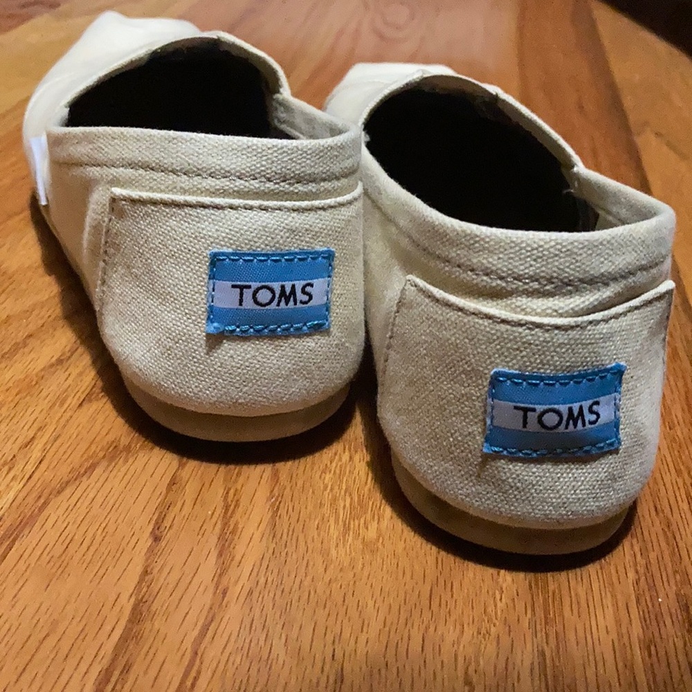 TOMS - Picture 4 of 6